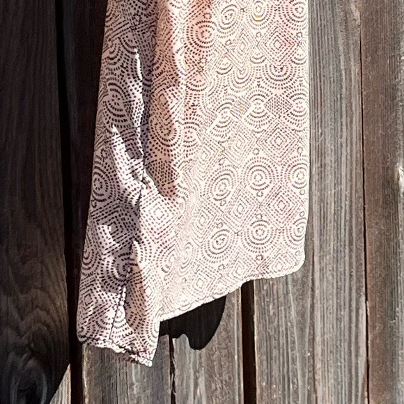 H&M button down top size 4 - Picture 12 of 17